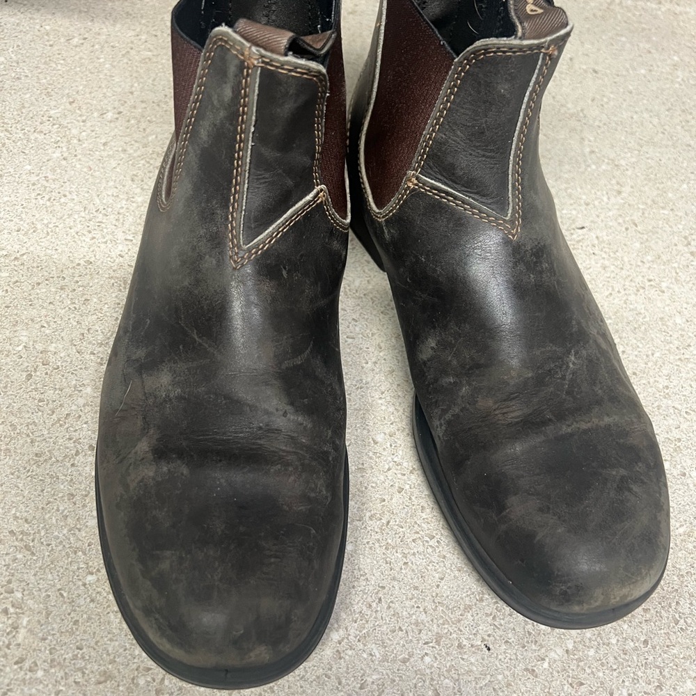 Blundstone Men's Dark Brown and Black Leather Boots - Picture 2 of 10